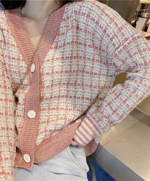 VIBGYOR Women（ヴィブジョー　ウィメン）の「【KOREA SELECT】カラフル ツイード Vネック カーディガン（カーディガン/ボレロ・レディース・ピンク/ブルー・FREE）」の13枚目の写真