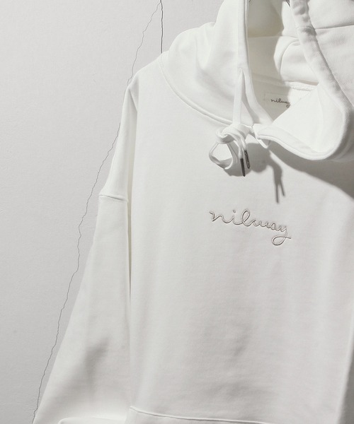 NILWAY（ニルウェイ）の「ファインコットン裏毛nilway筆記ロゴ刺繍ビッグパーカー（パーカー・メンズ・ブラック/オフホワイト/グリーン/チャコール・MEDIUM/LARGE）」の13枚目の写真