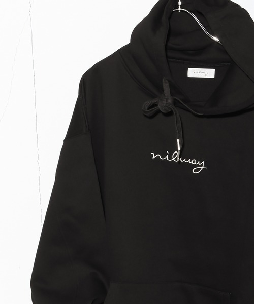NILWAY（ニルウェイ）の「ファインコットン裏毛nilway筆記ロゴ刺繍ビッグパーカー（パーカー・メンズ・ブラック/オフホワイト/グリーン/チャコール・MEDIUM/LARGE）」の14枚目の写真