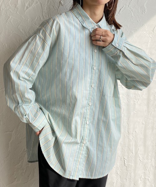 She's Closet(シーズクローゼット)の「レギュラーカラーマルチストライプ柄ブロードビッグシャツ(シャツ/ブラウス・レディース・サックスブルー/イエロー/ミント・FREE)」の2枚目の写真