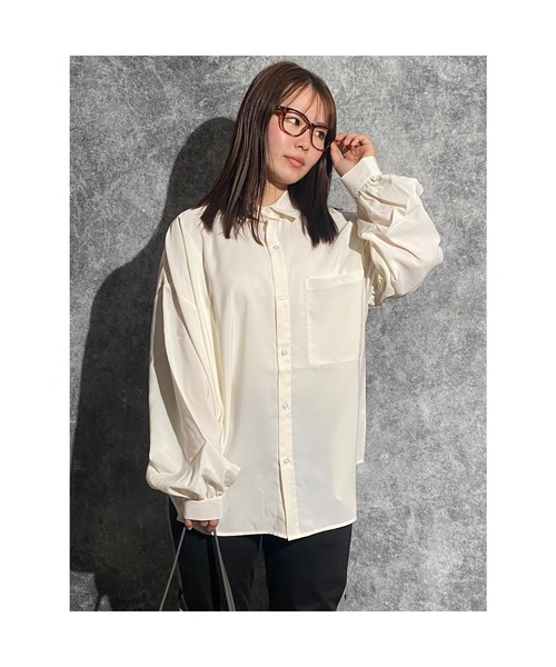 おしゃれスタ（オシャレスタ）の「ポリエステルムジバルーンスリーブシャツ(IR)（シャツ/ブラウス・メンズ・ホワイト/サックスブルー/グリーン/モカ/ブラック/グレイッシュベージュ・L/XL/M）」の2枚目の写真