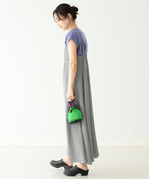 BEAMS BOY（ビームスボーイ）の「BEAMS BOY / ギンガム ジャカード キャミ ワンピース（ワンピース・レディース・ブラック/サックスブルー・FREE）」の9枚目の写真