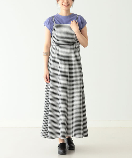BEAMS BOY（ビームスボーイ）の「BEAMS BOY / ギンガム ジャカード キャミ ワンピース（ワンピース・レディース・ブラック/サックスブルー・FREE）」の6枚目の写真