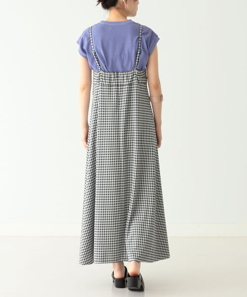 BEAMS BOY（ビームスボーイ）の「BEAMS BOY / ギンガム ジャカード キャミ ワンピース（ワンピース・レディース・ブラック/サックスブルー・FREE）」の5枚目の写真