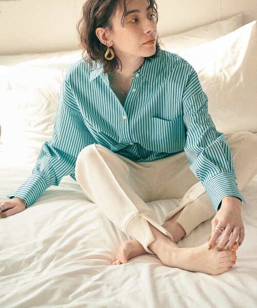 MATURED（マチュアード）の「【MATURED/マチュアード】ヘムスリットジョガーパンツ（その他パンツ・レディース・オフホワイト/ブラック・1/2）」の7枚目の写真