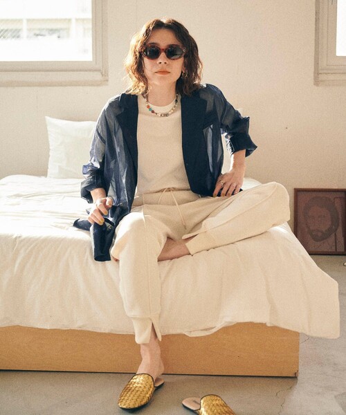 MATURED（マチュアード）の「【MATURED/マチュアード】ヘムスリットジョガーパンツ（その他パンツ・レディース・オフホワイト/ブラック・1/2）」の16枚目の写真