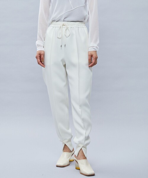 MATURED（マチュアード）の「【MATURED/マチュアード】ヘムスリットジョガーパンツ（その他パンツ・レディース・オフホワイト/ブラック・1/2）」の22枚目の写真