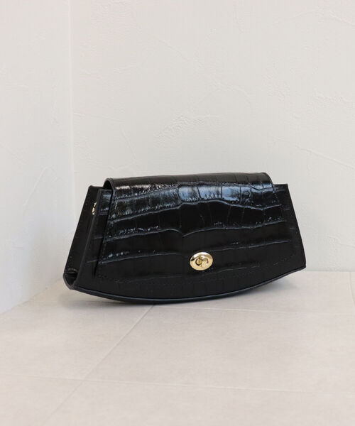 fredy emue（フレディエミュ）の「【M ROSE/エムローズ】型押しカーブフォルム ショルダーバッグ（ショルダーバッグ・レディース・ブラック/イエロー・FREE）」の14枚目の写真