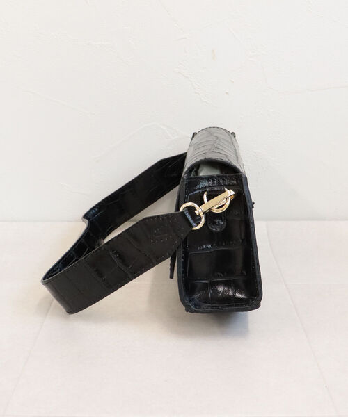 fredy emue（フレディエミュ）の「【M ROSE/エムローズ】型押しカーブフォルム ショルダーバッグ（ショルダーバッグ・レディース・ブラック/イエロー・FREE）」の12枚目の写真