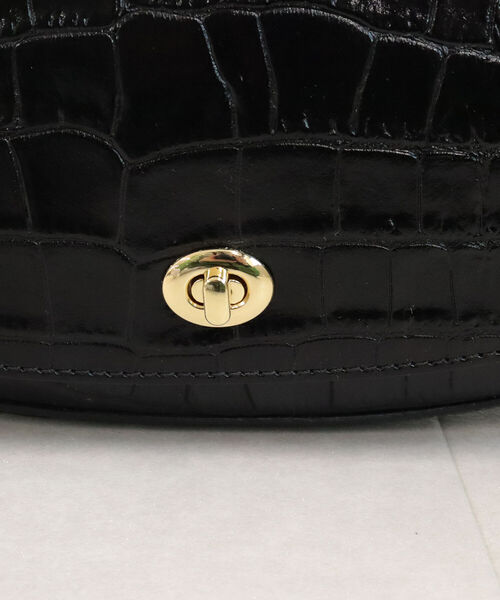 fredy emue（フレディエミュ）の「【M ROSE/エムローズ】型押しカーブフォルム ショルダーバッグ（ショルダーバッグ・レディース・ブラック/イエロー・FREE）」の7枚目の写真