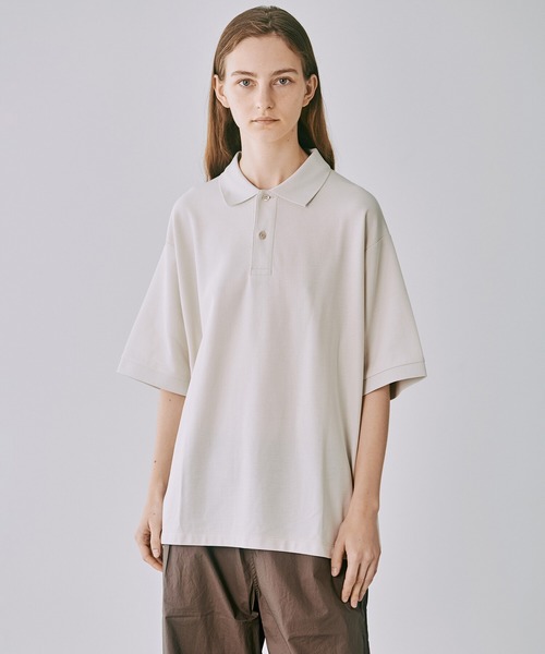 handvaerk(ハンドバーク)の「handvaerk | ピケ ポロシャツ WOMEN(ポロシャツ・レディース・ブラック/ライトグレー/ネイビー・SMALL)」の2枚目の写真