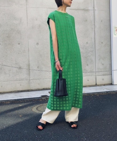 EACH.(イーチ)の「EACH(イーチ) PLAID KNIT ONE PIECE(ワンピース・レディース・グリーン/ブラック・FREE)」の2枚目の写真