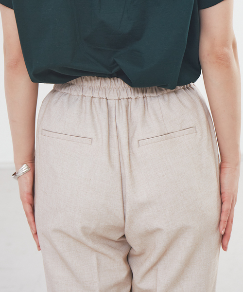 abahouse mavie(アバハウスマヴィ)の「【感嘆パンツ】リネン混タックテーパードパンツ(その他パンツ・レディース・ブラック/ベージュ/ピンク/ピンク系その他/ベージュ系その他・40/38/36/34/32)」の11枚目の写真