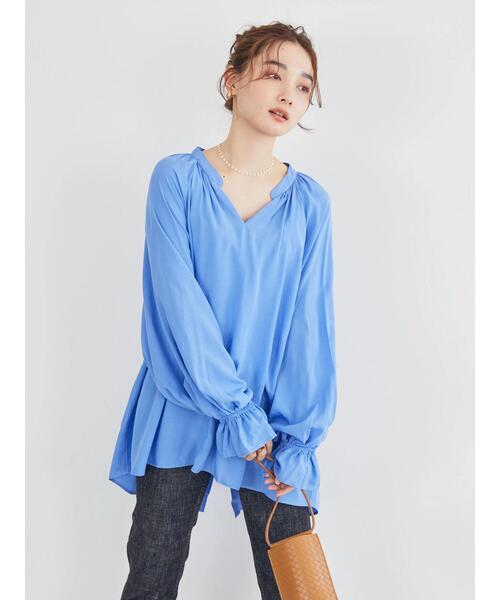 AMERICAN HOLIC(アメリカンホリック)の「バックボタンラグランブラウス(シャツ/ブラウス・レディース・ブラック/ライトベージュ/ブルー・M/L)」の6枚目の写真