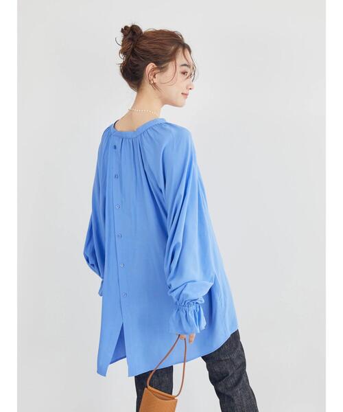 AMERICAN HOLIC(アメリカンホリック)の「バックボタンラグランブラウス(シャツ/ブラウス・レディース・ブラック/ライトベージュ/ブルー・M/L)」の8枚目の写真