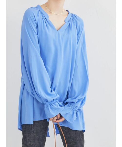 AMERICAN HOLIC(アメリカンホリック)の「バックボタンラグランブラウス(シャツ/ブラウス・レディース・ブラック/ライトベージュ/ブルー・M/L)」の9枚目の写真