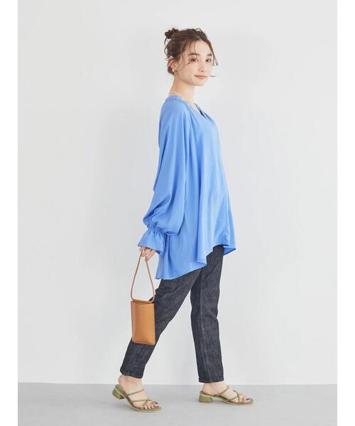 AMERICAN HOLIC(アメリカンホリック)の「バックボタンラグランブラウス(シャツ/ブラウス・レディース・ブラック/ライトベージュ/ブルー・M/L)」の13枚目の写真