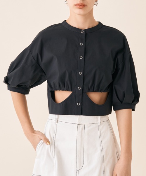 Solace（ソレイス）の「カットオープンパフスリーブブラウス（シャツ/ブラウス・レディース・ブラック/ブルー/グリーン・FREE）」の6枚目の写真