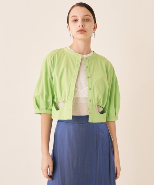 Solace（ソレイス）の「カットオープンパフスリーブブラウス（シャツ/ブラウス・レディース・ブラック/ブルー/グリーン・FREE）」の9枚目の写真