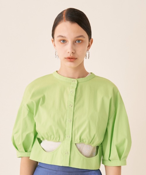 Solace（ソレイス）の「カットオープンパフスリーブブラウス（シャツ/ブラウス・レディース・ブラック/ブルー/グリーン・FREE）」の11枚目の写真