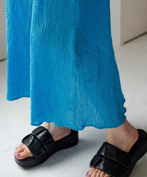 Kastane（カスタネ）の「【サイズ展開あり】ギンガムシャーリングワンピース（ワンピース・レディース・ブラック/ネイビー/イエロー/ブルー・1/0）」の17枚目の写真