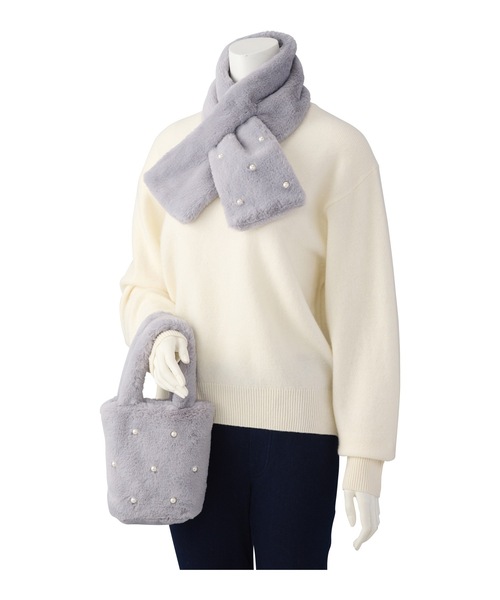 estaa(エスタ)の「バッグ&ファーマフラー ”パールビジュー”(マフラー・レディース・グレー/オフホワイト/ホワイト/ライトグレー/ダークブラウン/レオパード・FREE)」の13枚目の写真