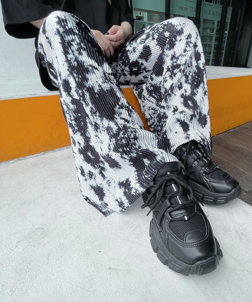 Figments(フィグメンツ)の「ディフェンダースニーカー(スニーカー・レディース・オフホワイト/ブラック・MEDIUM/SMALL)」の13枚目の写真