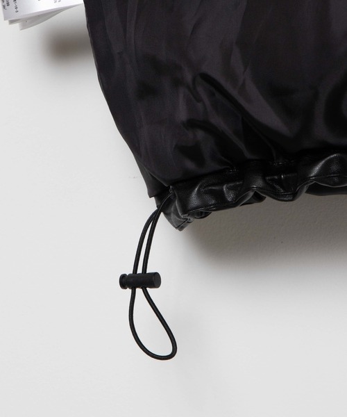 WEGO(ウィゴー)の「WEGO/フェイクレザーエコダウンベスト(ダウンベスト・レディース・ブラック・FREE)」の17枚目の写真