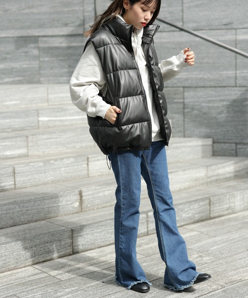 WEGO(ウィゴー)の「WEGO/フェイクレザーエコダウンベスト(ダウンベスト・レディース・ブラック・FREE)」の3枚目の写真