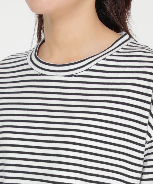 ikka（イッカ）の「コットンUSA裾ラウンドTシャツ（Tシャツ/カットソー・レディース・チャコールグレー/オフホワイト/その他1・M/L）」の16枚目の写真