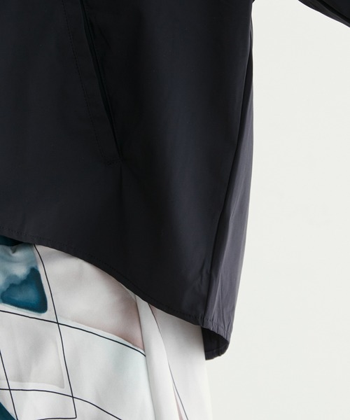 NERGY（ナージー）の「【Speedo】UV&水陸両用 リラックスパフスリーブフーディー（ラッシュガード・レディース・ブラック/ブラウン系その他3・M）」の12枚目の写真