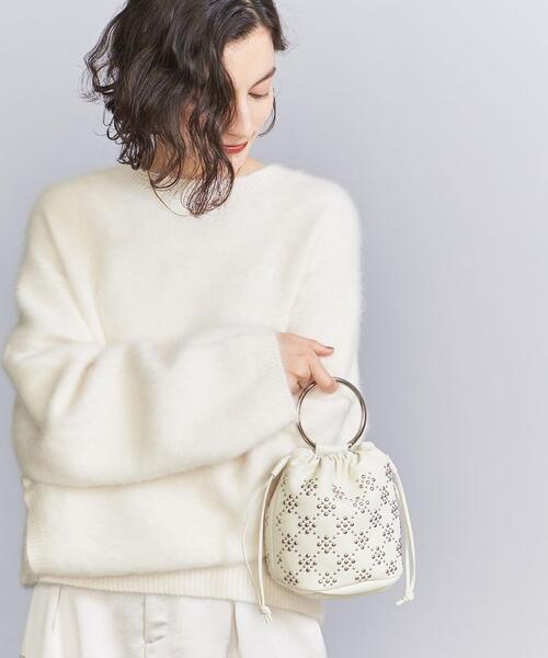 BEAUTY&YOUTH UNITED ARROWS（ビューティーアンドユースユナイテッドアローズ）の「レザー スタッズ ドロスト ショルダーバッグ -2WAY-（ショルダーバッグ・レディース・ブラック/オフホワイト・FREE）」の3枚目の写真