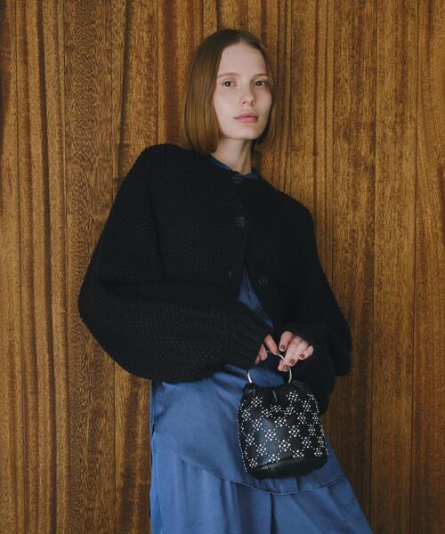 BEAUTY&YOUTH UNITED ARROWS（ビューティーアンドユースユナイテッドアローズ）の「レザー スタッズ ドロスト ショルダーバッグ -2WAY-（ショルダーバッグ・レディース・ブラック/オフホワイト・FREE）」の12枚目の写真