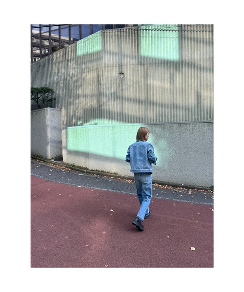 BLACK BY MOUSSY（ブラックバイマウジー）の「blue denim jacket（ブルーデニムジャケット）（デニムジャケット・レディース・ブルー・2/1）」の17枚目の写真