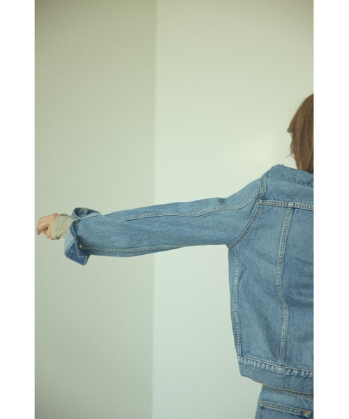 BLACK BY MOUSSY（ブラックバイマウジー）の「blue denim jacket（ブルーデニムジャケット）（デニムジャケット・レディース・ブルー・2/1）」の5枚目の写真