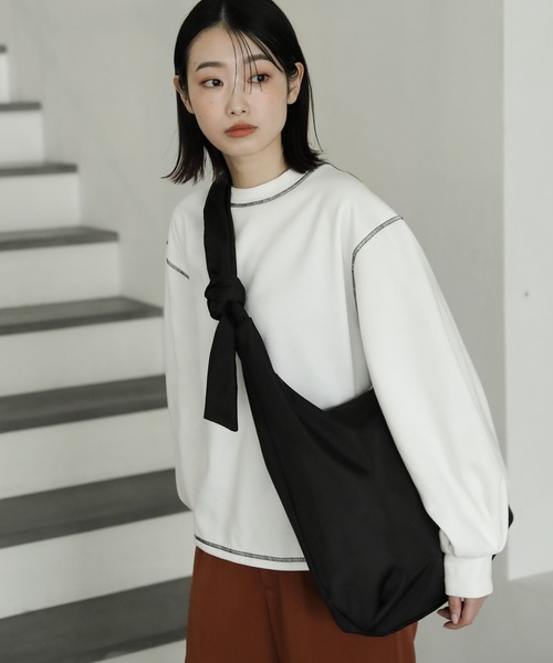 LAKOLE(ラコレ)の「ワンノットパテッドショルダーバッグ / 177541(ショルダーバッグ・レディース・アイボリー/ベージュ/ブラック/ブラウン系その他・FREE)」の2枚目の写真