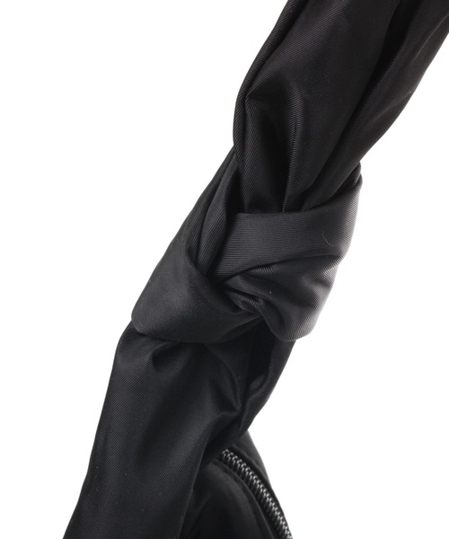 LAKOLE(ラコレ)の「ワンノットパテッドショルダーバッグ / 177541(ショルダーバッグ・レディース・アイボリー/ベージュ/ブラック/ブラウン系その他・FREE)」の5枚目の写真