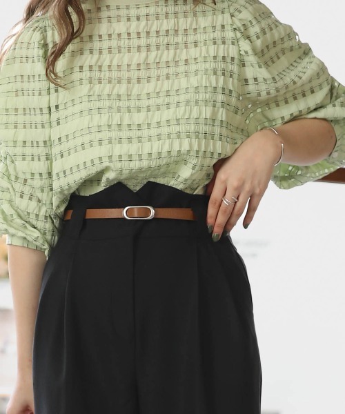 Bab（バブ）の「【S/M/Lサイズ展開】ハイウエストベルト付センタープレスパンツ（スラックス・レディース・グレイッシュベージュ/ブラック・M/L/S）」の18枚目の写真