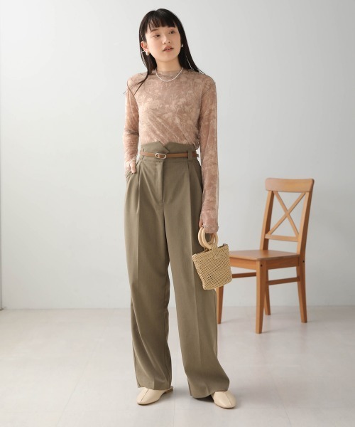 Bab（バブ）の「【S/M/Lサイズ展開】ハイウエストベルト付センタープレスパンツ（スラックス・レディース・グレイッシュベージュ/ブラック・M/L/S）」の8枚目の写真