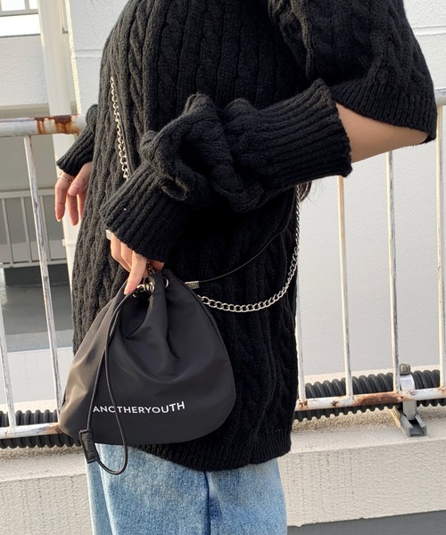LVEU.（ラブユ.）の「【LVEU.】チェーンショルダーミニ巾着バッグ / バッグ 鞄 BAG ミニ ショルダー 巾着 チェーン ブラック（ショルダーバッグ・レディース・ブラック・FREE）」の14枚目の写真