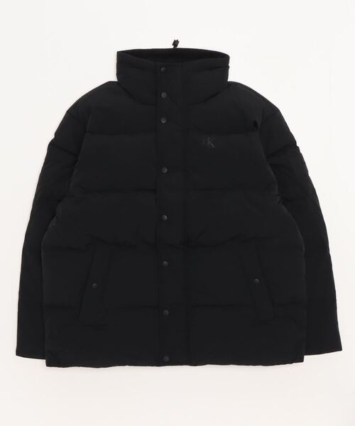 Calvin Klein Jeans(カルヴァンクラインジーンズ)の「Calvin Klein Jeans(カルバンクラインジーンズ)AR-BADGEOVERSIZED PUFFER(その他アウター・メンズ・ブラック・L/S/M)」の1枚目の写真