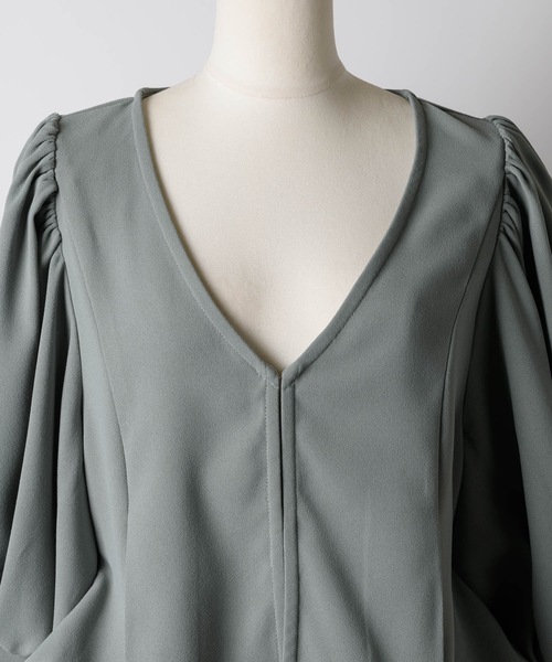 ラベルエチュード　ボリューム半袖ショートジャケット　レッド　新品未使用品 ボリューム半袖ショートジャケット（テーラードジャケット）｜LA