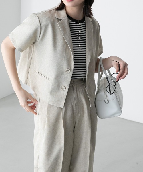BONLECILL（ボンルシール）の「【2点セット】半袖クロップドテーラードジャケット＆２タックセンタープレスパンツ セットアップ（セットアップ・レディース・チャコールグレー/ブラック/ベージュ・FREE）」の8枚目の写真
