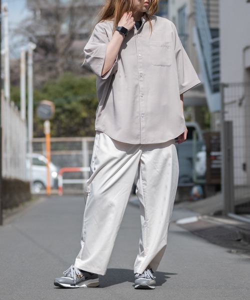 JOHN'S CLOSET(ジョンズクローゼット)の「【i】ポリエステルバンドカラーBIGSSシャツ(シャツ/ブラウス・メンズ・モカ/グレイッシュベージュ/サックスブルー/グリーン/ホワイト/ブラック・MEDIUM/X-LARGE/LARGE)」の12枚目の写真