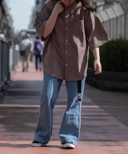 JOHN'S CLOSET(ジョンズクローゼット)の「【i】ポリエステルバンドカラーBIGSSシャツ(シャツ/ブラウス・メンズ・モカ/グレイッシュベージュ/サックスブルー/グリーン/ホワイト/ブラック・MEDIUM/X-LARGE/LARGE)」の19枚目の写真