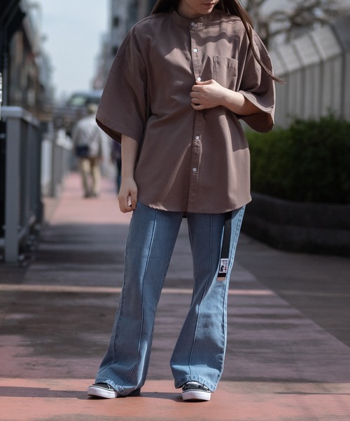 JOHN'S CLOSET(ジョンズクローゼット)の「【i】ポリエステルバンドカラーBIGSSシャツ(シャツ/ブラウス・メンズ・モカ/グレイッシュベージュ/サックスブルー/グリーン/ホワイト/ブラック・MEDIUM/X-LARGE/LARGE)」の9枚目の写真