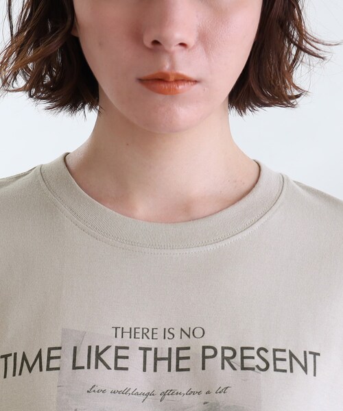 INDIVI（インディヴィ）の「【洗える/WORLD for the World】ロゴプリント ロンT（Tシャツ/カットソー・レディース・ホワイト/ライトベージュ/ブラック・38/13/05）」の8枚目の写真
