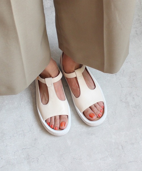 MOHI（モヒ）の「MOHI / 8029-1 / Tストラップサンダル（サンダル・レディース・アイボリー/ブラック・39/38/36/37）」の13枚目の写真