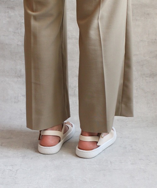 MOHI（モヒ）の「MOHI / 8029-1 / Tストラップサンダル（サンダル・レディース・アイボリー/ブラック・39/38/36/37）」の22枚目の写真