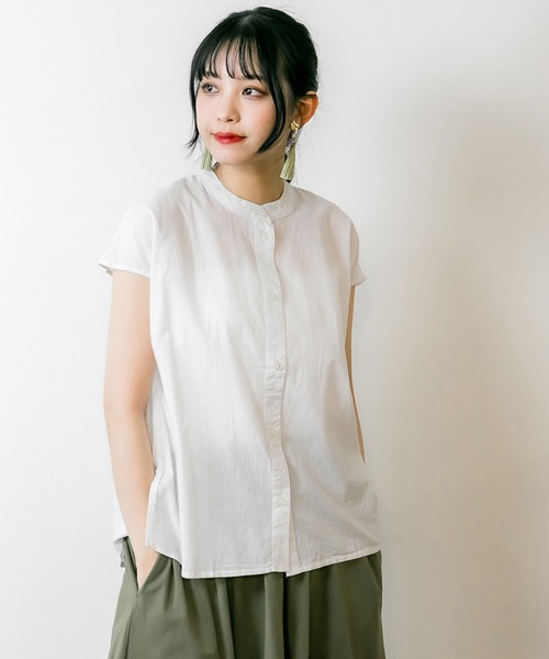 atONE（アットワン）の「atONE ローンフレンチブラウス 半袖（シャツ/ブラウス・レディース・オフホワイト/ベージュ/ブラック・F）」の2枚目の写真